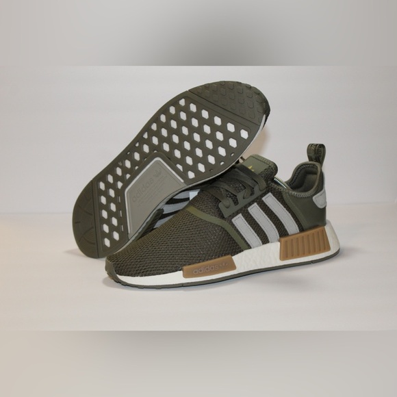 ADIDAS NMD_R1 ‘Olive Strata Silver Pebble’ Men’s Size 9.5 (IF6778) - Picture 3 of 7